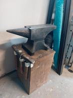 Aambeeld lengte 56,5cm incl. sokkel, Doe-het-zelf en Verbouw, Gereedschap | Handgereedschap, Ophalen, Zo goed als nieuw
