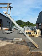 Stalen trap met aluminium trapboom. Hoog 2,65 mtr. Nob104, Doe-het-zelf en Verbouw, Ladders en Trappen, Ophalen, Zo goed als nieuw