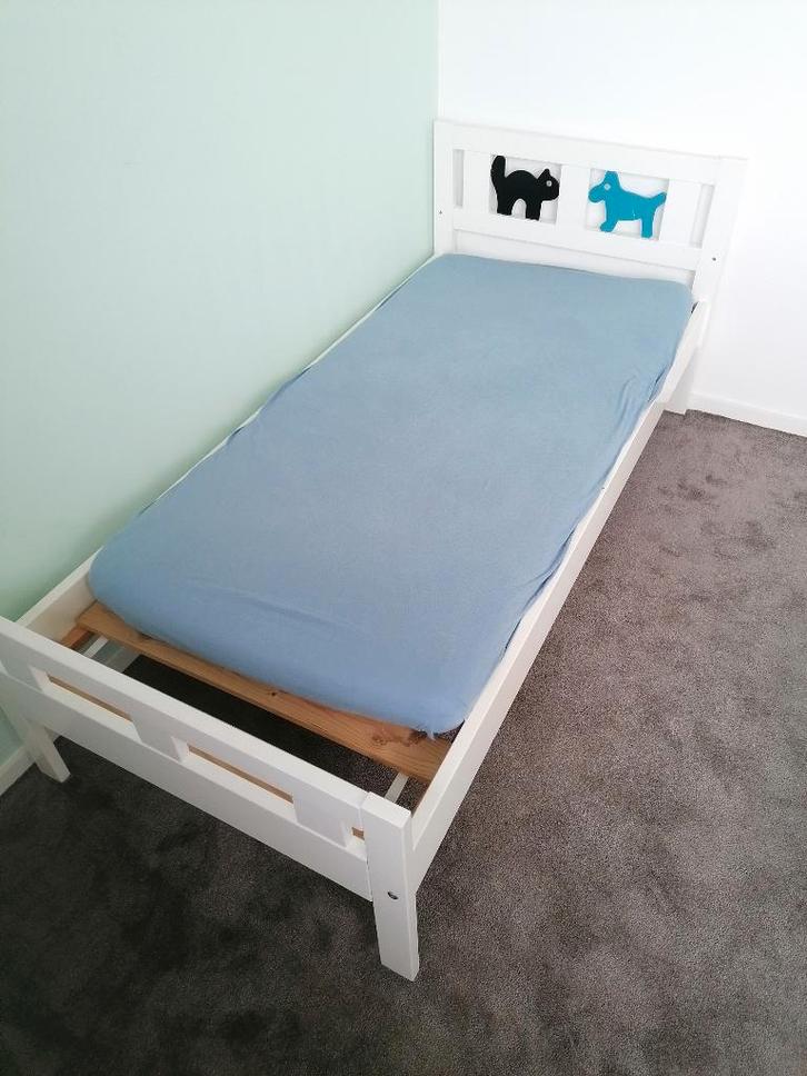 Peuterbed jongen, Kinderen en Baby's, Kinderkamer | Bedden, Zo goed als nieuw, 140 tot 160 cm, 70 tot 85 cm, Lattenbodem, Matras