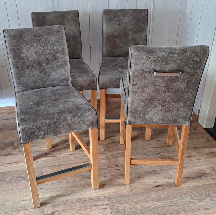 Set van 4 bar/bartafel krukken in lederlook, Huis en Inrichting, Barkrukken, Zo goed als nieuw, 60 tot 90 cm, Hout, Leer, 4 krukken