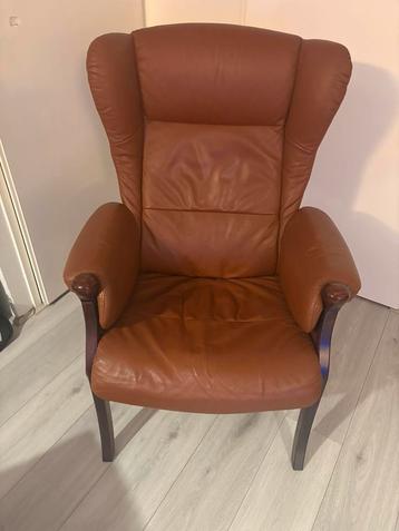 Leren fauteuil beschikbaar voor biedingen