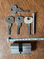 Cilinderslot 6 cm (30/30) + 4 sleutels, Gebruikt, Ophalen of Verzenden