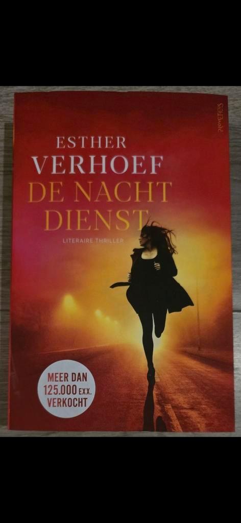 15%korting bij 3boeken of meer per stuk is vaste prijs, Boeken, Thrillers, Zo goed als nieuw, Nederland, Verzenden