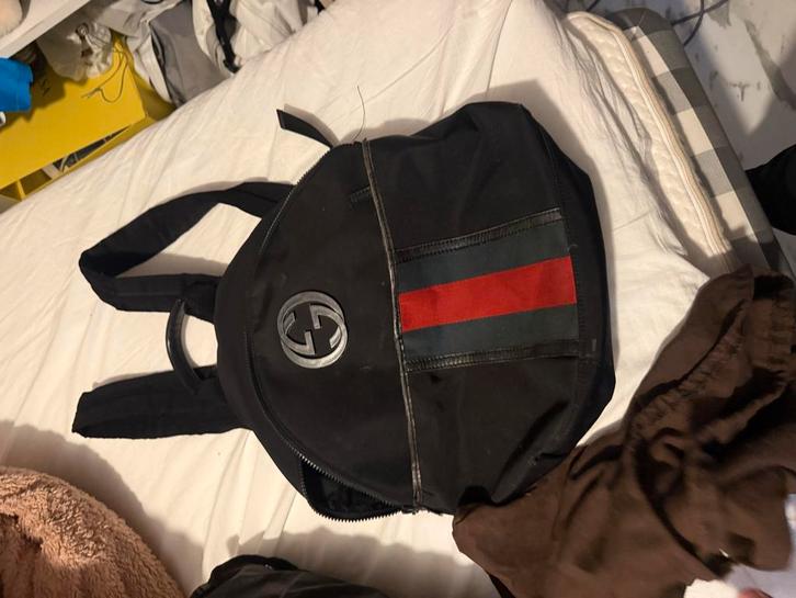 Originele Gucci Tas met Certificaat per stuk, Sieraden, Tassen en Uiterlijk, Tassen | Rugtassen, Gebruikt, Overige merken, 25 tot 40 cm