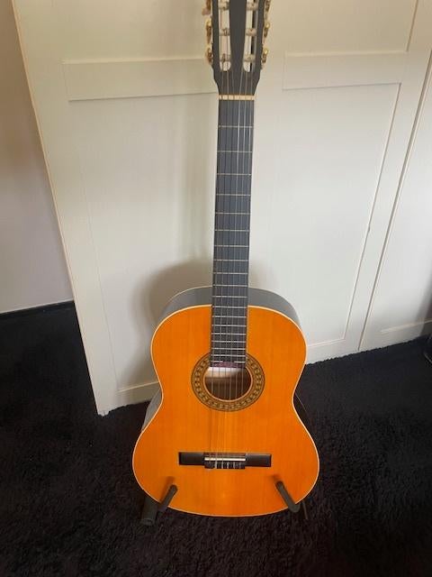 MOOIE GITAAR, Ophalen, Zo goed als nieuw, Klassieke of Spaanse gitaar