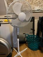 Ventilator wit, Witgoed en Apparatuur, Ventilatoren, Statiefventilator, Ophalen of Verzenden, Zo goed als nieuw