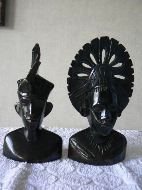 2 Beeldjes man en vrouw Indonesie-Java hoog 15-16 cm, Antiek en Kunst, Kunst | Beelden en Houtsnijwerken, Ophalen of Verzenden