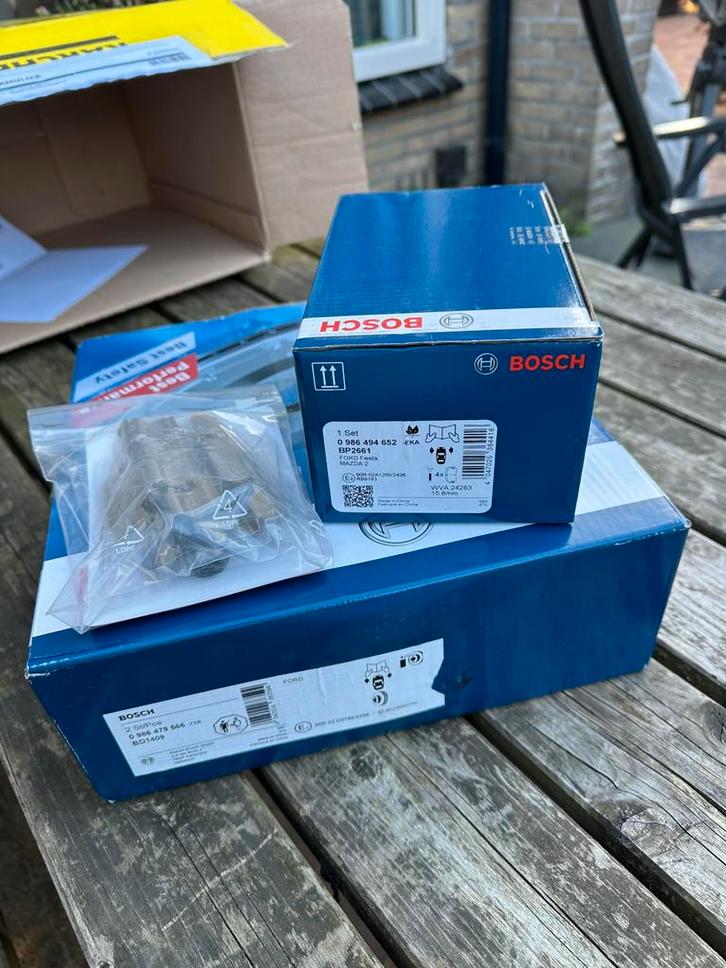 Remschijven en remblokken Bosch voor Ford Fiesta 2014, Auto-onderdelen, Remmen en Aandrijving, Ford, Nieuw, Ophalen of Verzenden