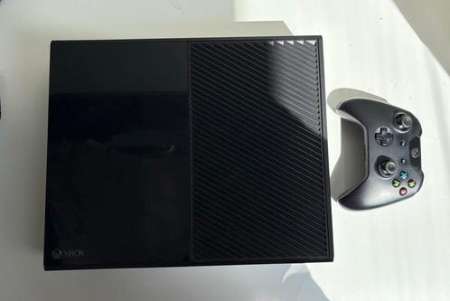 Xbox One, Spelcomputers en Games, Spelcomputers | Xbox One, Zo goed als nieuw, Xbox One, 500 GB, Met 1 controller, Met harde schijf
