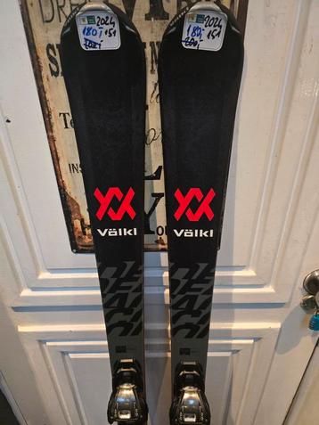 2024 151 cm  VOLKL DEACON X CARVE SKIS beschikbaar voor biedingen