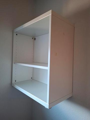 2 kastjes beschikbaar voor biedingen