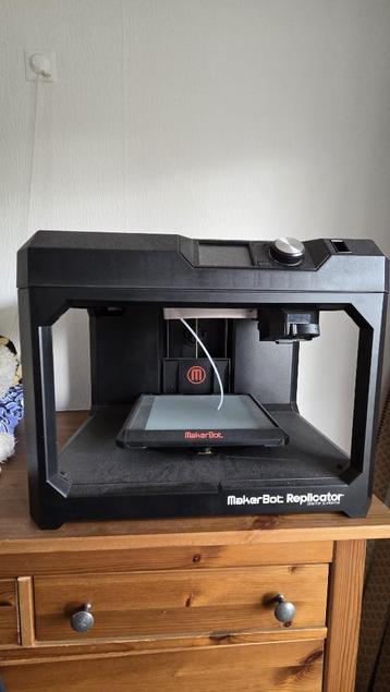 Oude 3d printer beschikbaar voor biedingen