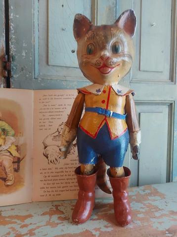 Zeldzame antieke Gelaarsde kat, van Cesar,Papier-mache 1930  beschikbaar voor biedingen