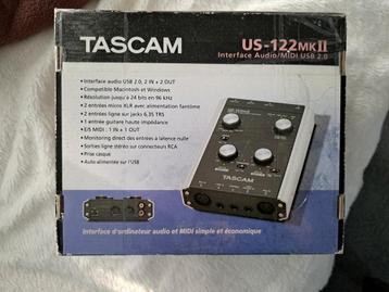 Tascam interface beschikbaar voor biedingen