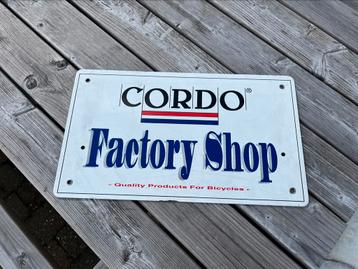 Mooi emaille bord cordo beschikbaar voor biedingen