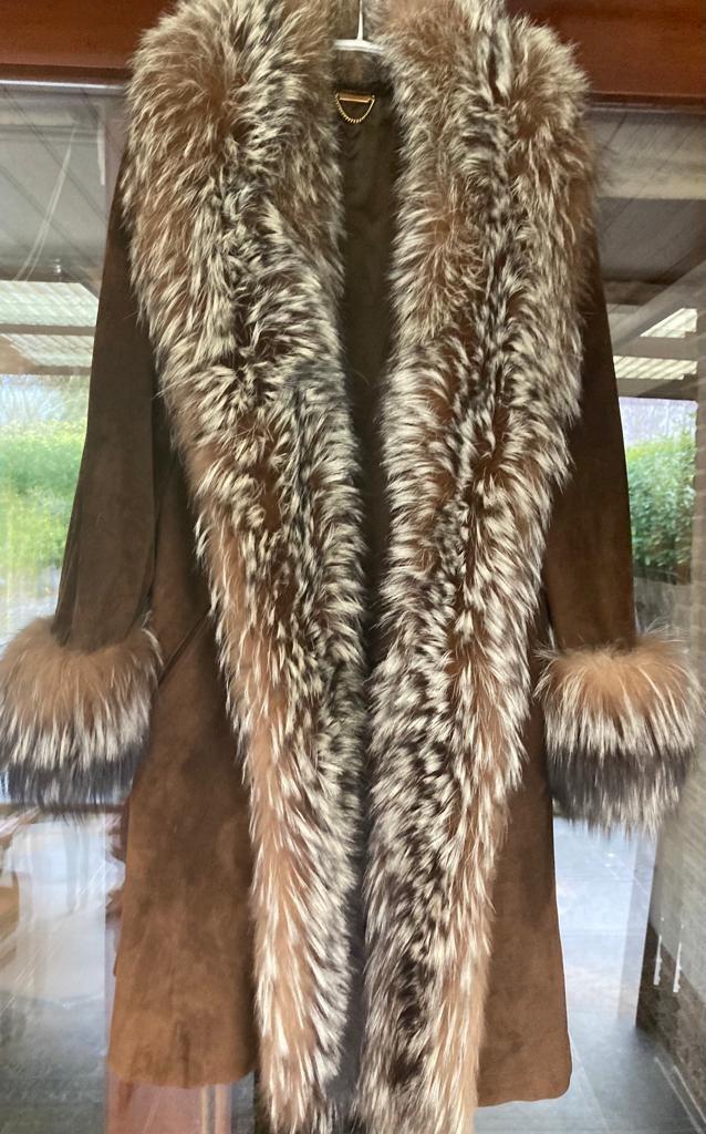 Luxe diva bontjas nieuwstaat maat 42 44 46 echt bont, Kleding | Dames, Jassen | Winter, Zo goed als nieuw, Maat 42/44 (L), Bruin