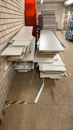 Ongeveer 100 witte planken platen, Doe-het-zelf en Verbouw, Ophalen of Verzenden, Zo goed als nieuw, Overige materialen, Minder dan 20 mm