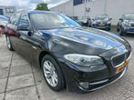 BMW 5-Serie 523I Touring 150KW Aut8 2011 Zwart, Auto's, Zwart, 2000 kg, USB, Origineel Nederlands