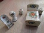 Miniatuurmeubeltjes in porselein, Antiek en Kunst, Ophalen