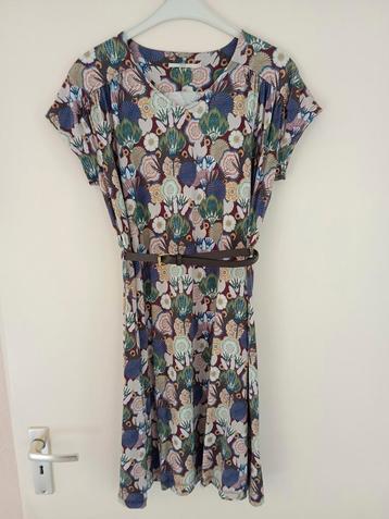 Jurk M Oilily, viscose, elastaan, eventueel met bruine riem  beschikbaar voor biedingen