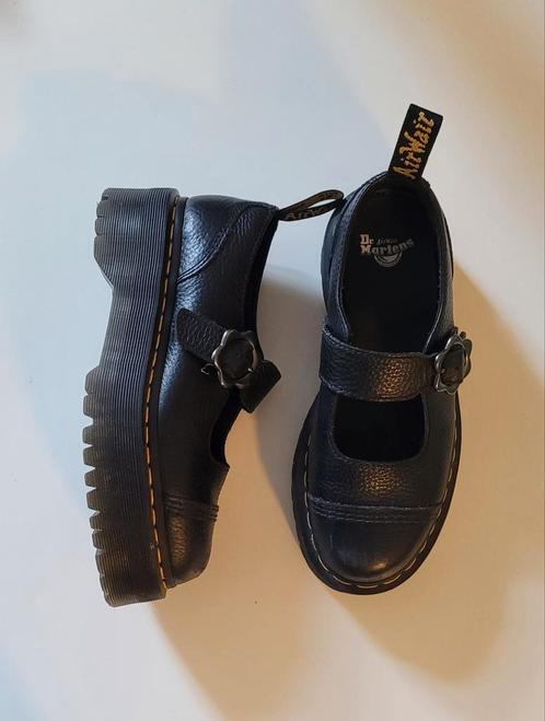 Mary Janes Dr Martens Addina Flower buckle, Kleding | Dames, Schoenen, Zo goed als nieuw, Instappers, Zwart, Ophalen of Verzenden