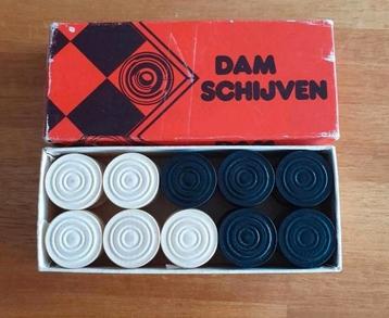 Damschijven, damstenen,  dammen  beschikbaar voor biedingen