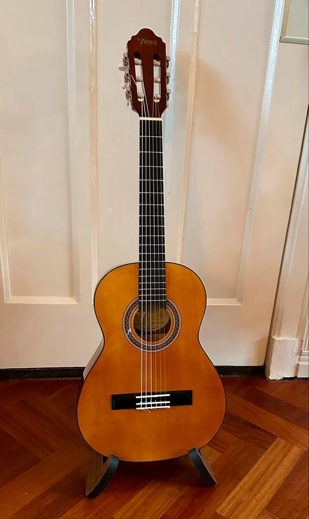 Valencia Kleine Gitaar - Nieuwstaat!, Muziek en Instrumenten, Snaarinstrumenten | Gitaren | Akoestisch, Nieuw, Klassieke of Spaanse gitaar