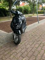 Piaggio zip 4t 2v 2011 min 450, Fietsen en Brommers, Scooters | Piaggio, Ophalen, Gebruikt, Maximaal 45 km/u, Benzine