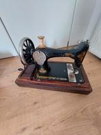 Antieke Singer handnaaimachine, met koffer, Antiek en Kunst, Antiek | Naaimachines, Ophalen