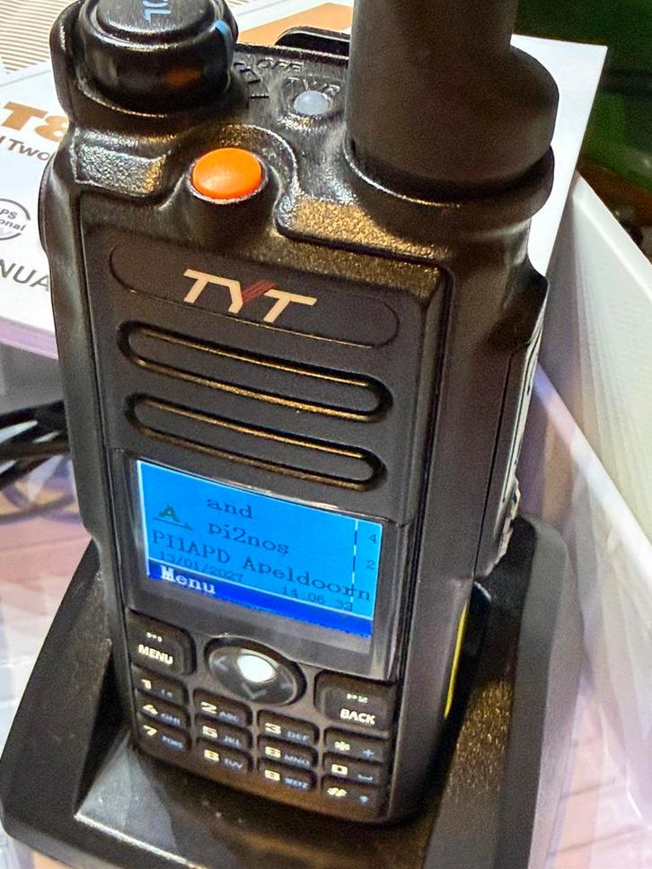 TYT MD-2017 DMR PORTOFOON, Telecommunicatie, Portofoons en Walkie-talkies, Zo goed als nieuw, 15 km of meer, Ophalen of Verzenden