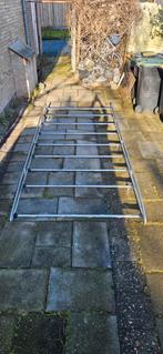 Imperiaal RVS komt van een ford transit custom L2 bj 2022, Ophalen