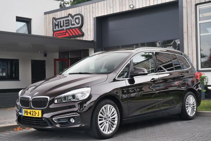 Bmw 2-serie Gran Tourer 220i High Exec. Pano, Leder, HUD, Auto's, BMW, Bedrijf, 2-Serie Gran Tourer, ABS, Achteruitrijcamera, Airbags