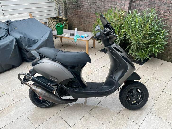 Piaggio zip 172cc, Fietsen en Brommers, Scooters | Piaggio, Zo goed als nieuw, Zip, Maximaal 45 km/u, Tweetakt, Ophalen