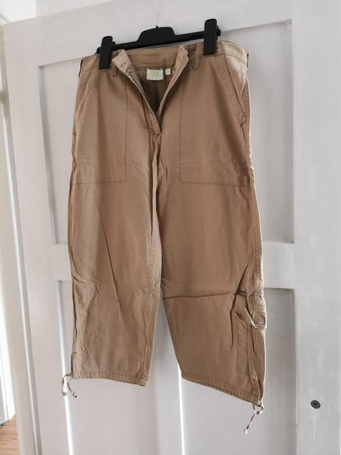 Capri broek beige New View 38, Kleding | Dames, Broeken en Pantalons, Zo goed als nieuw, Maat 38/40 (M), Beige, Driekwart, Ophalen of Verzenden