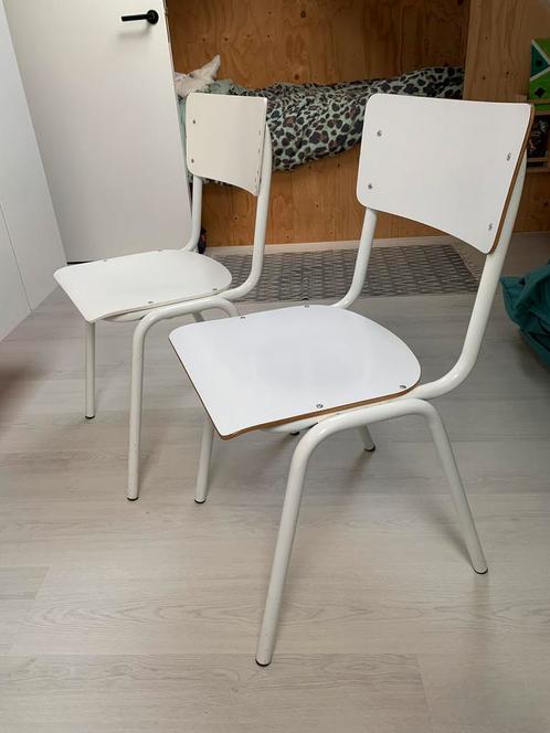 2 witte eetkamerstoelen, Huis en Inrichting, Stoelen, Gebruikt, Hout, Wit, Ophalen