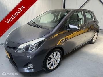 Toyota Yaris 1.5 Full Hybrid Dynamic automaat Panoramadak beschikbaar voor biedingen