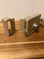 Yale Oplegslot Rechtsdraaiend, Doe-het-zelf en Verbouw, Hang- en Sluitwerk, Ophalen of Verzenden, Gebruikt, IJzer, Slot