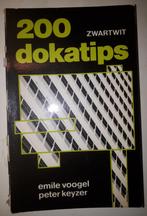 200 dokatips zwartwit - Emile Voogel & Peter Keyzer, Boeken, Ophalen of Verzenden, Gelezen, Overige onderwerpen