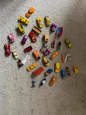 Doos vol matchbox autootjes uit 1960-1970. beschikbaar voor biedingen
