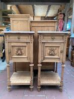 Twee Frans eiken kastjes nachtkastjes met marmer, Ophalen, Gebruikt, Minder dan 45 cm