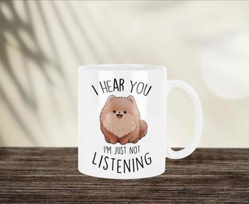 Pomeranian mok “I’m just not listening” beschikbaar voor biedingen
