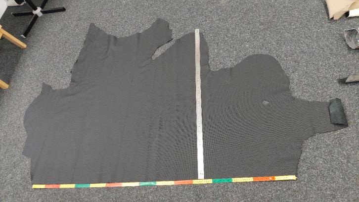 Echt Leer antraciet, Hobby en Vrije tijd, Stoffen en Lappen, Nieuw, Leer of Kunstleer, 30 tot 120 cm, 30 tot 200 cm, Zwart, Ophalen of Verzenden