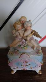 Vintage bonbonniere met Engeltjes, Ophalen