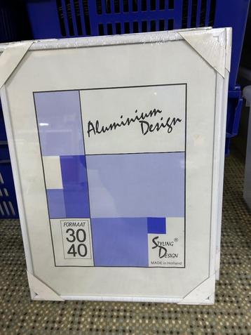 Aluminium wissellijst 30x40 beschikbaar voor biedingen