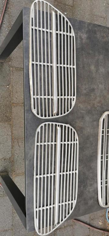 Volvo amazon grille delen beschikbaar voor biedingen