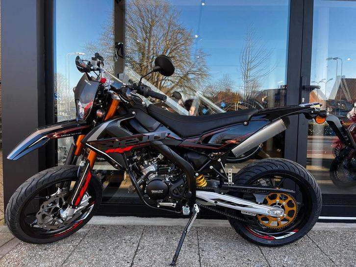 Rieju MRT SM  50CC | Super Motard | Zwart | AKTIE  Knalprijs, Fietsen en Brommers, Brommers | Derbi, Nieuw, Maximaal 45 km/u, Ophalen of Verzenden