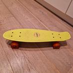 Smalle skateboard met lichtjes in de wielen., Sport en Fitness, Skateboarden, Ophalen, Gebruikt