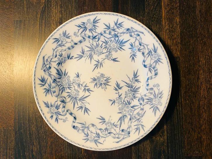 Antiek Frans Bord Epine Sarreguemines, Antiek en Kunst, Antiek | Schalen, Ophalen of Verzenden