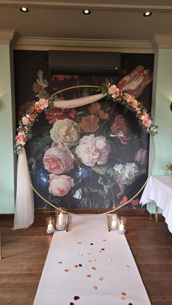 Gouden Ring Backdrop - Bruiloft, Hobby en Vrije tijd, Feestartikelen, Zo goed als nieuw, Ophalen