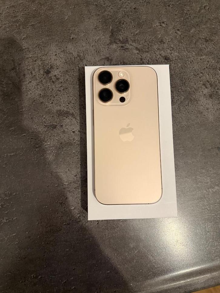 Apple IPhone 16 Pro 128GB Goud, Telecommunicatie, Mobiele telefoons | Apple iPhone, Zo goed als nieuw, 128 GB, Goud, Ophalen of Verzenden
